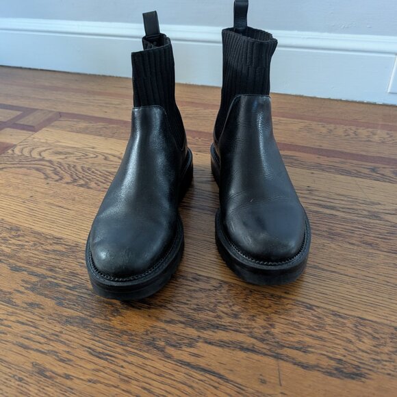 Blondo Women's Waterproof Hallie Ankle Boot - Picture 6 of 6